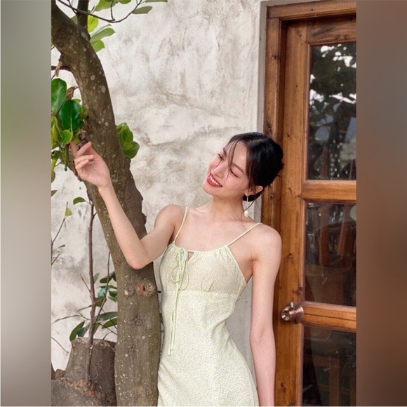 Rouje Dress Dorine Mini in Green Floral - Picture 4 of 9